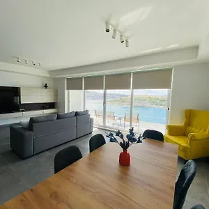 Seaview Apartment- Valletta Views - 8, 49 Tigne Point Mansions , Sliema Malta